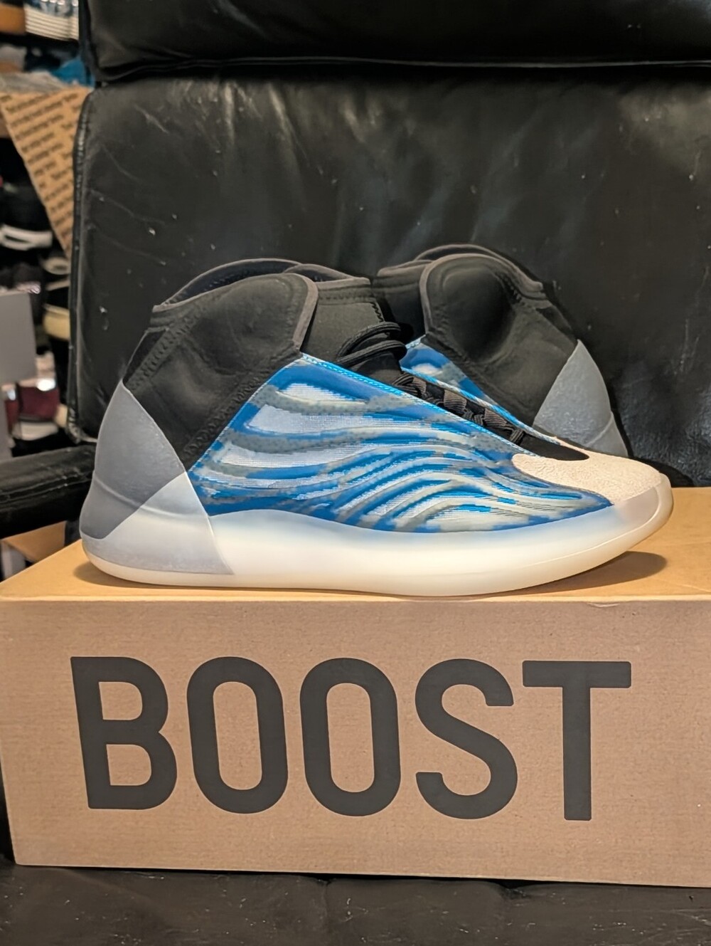 Adidas Yeezy Quantum QNTM "Frozen Blue"